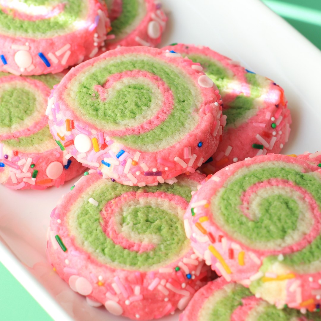 Cake decorated with buttercream colored using Colour Mill Lime oil based food coloring
